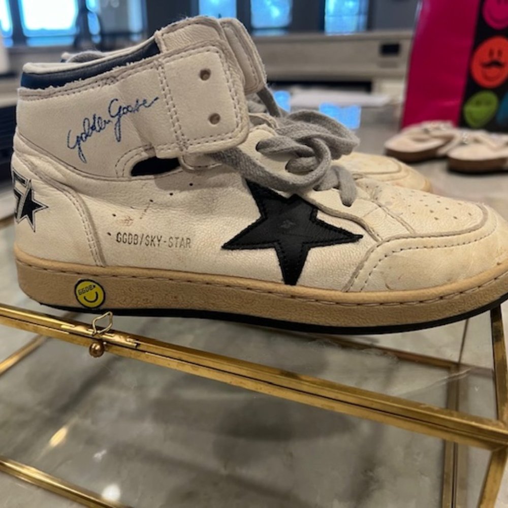Golden Goose Young Sky-Star in white nappa with navy star and heel tab kids 32